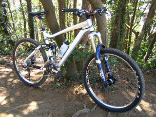 mg-110406-1.jpg